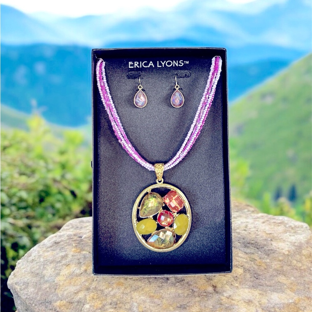 NIB Erica Lyons Beaded Necklace Set